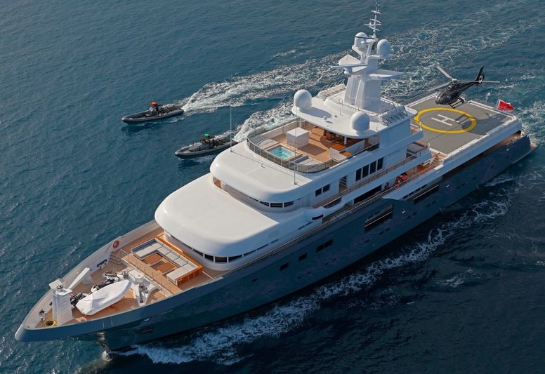 tenet superyacht