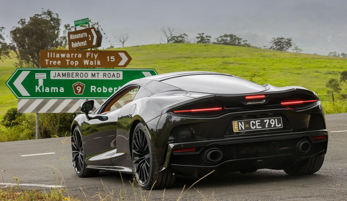 McLaren GT