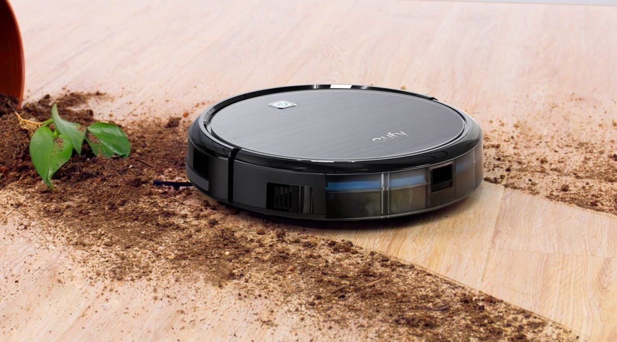 robot vacuum cleaner pic