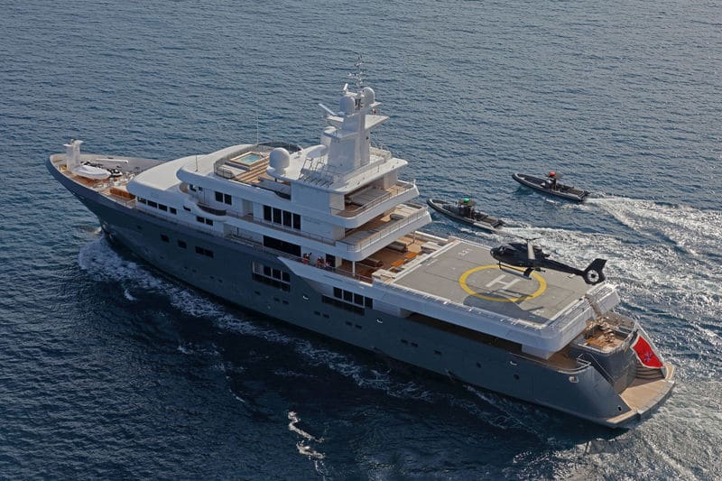 tenet superyacht