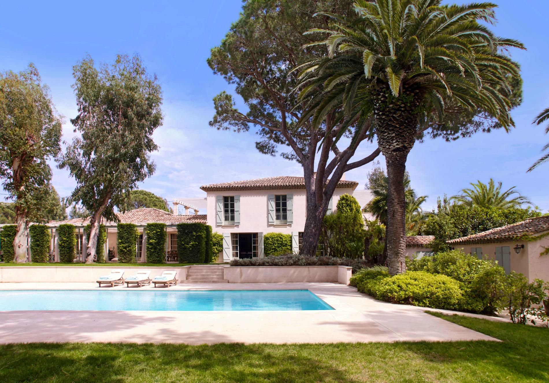 Inside Giorgio Armani’s Saint-Tropez Summer Getaway