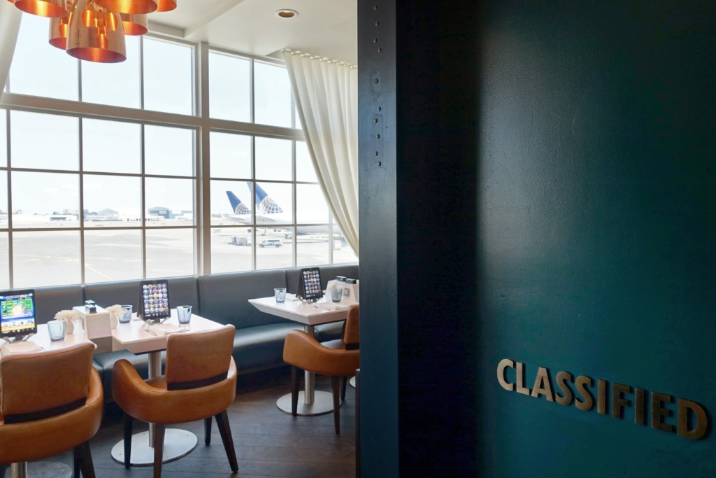 United Airlines’ Invite-Only Restaurant Hidden In Newark Airport