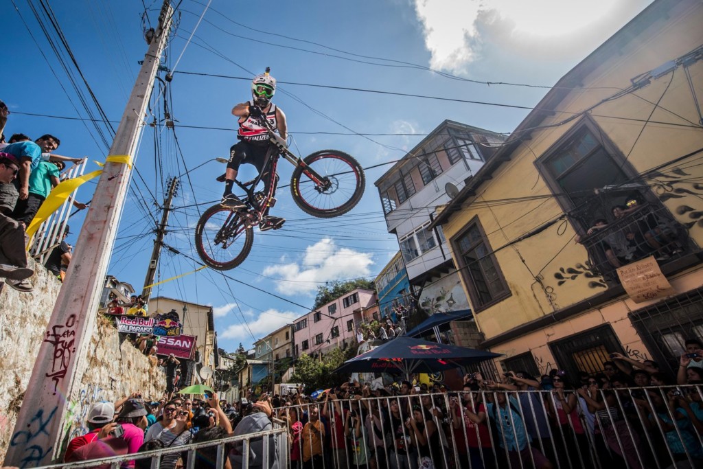 Valparaiso Cerro Abajo: The World’s Most Epic Downhill Mountain Bike Race