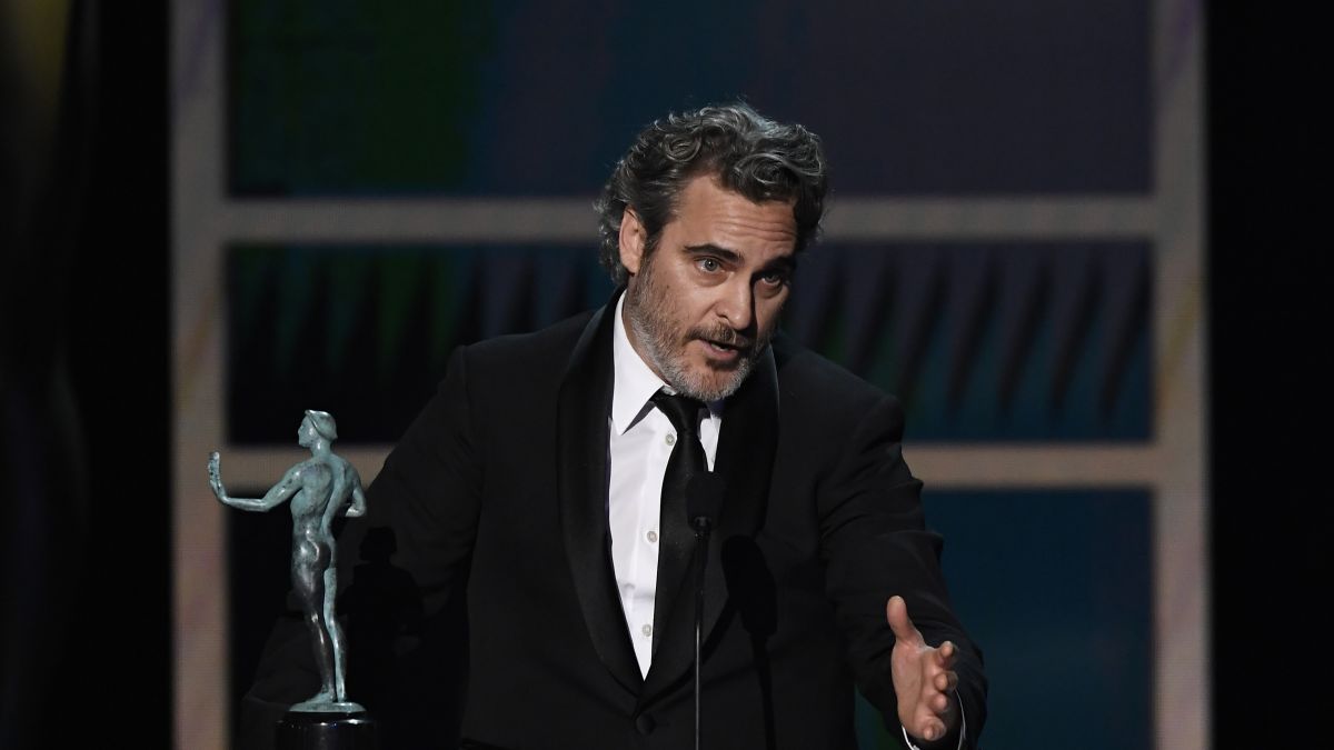 Joaquin Phoenix’s SAG Acceptance Speech Is A Masterclass On How To Be Gracious