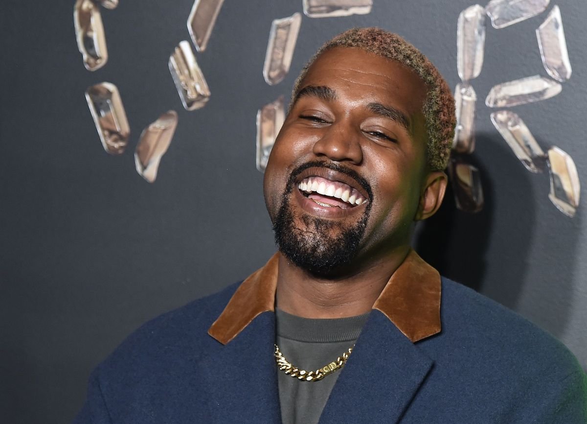 How much does kanye make off hot sale of yeezys