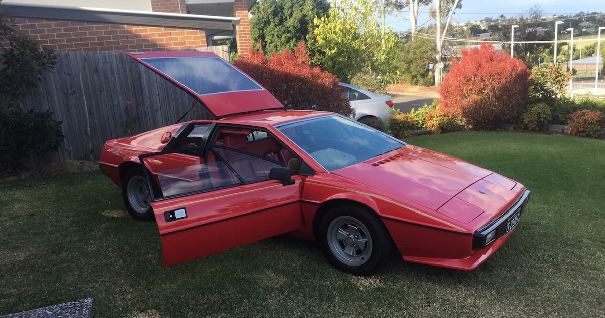 James Bond’s Submarine Lotus Esprit Has Been Listed On Carsales