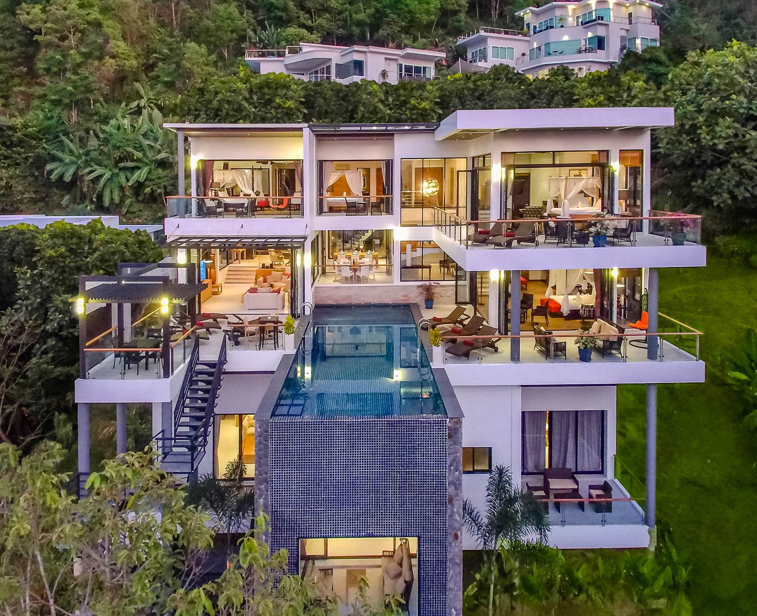 You & 13 Mates Can Rent This Phuket Villa From $87 Each Per Night