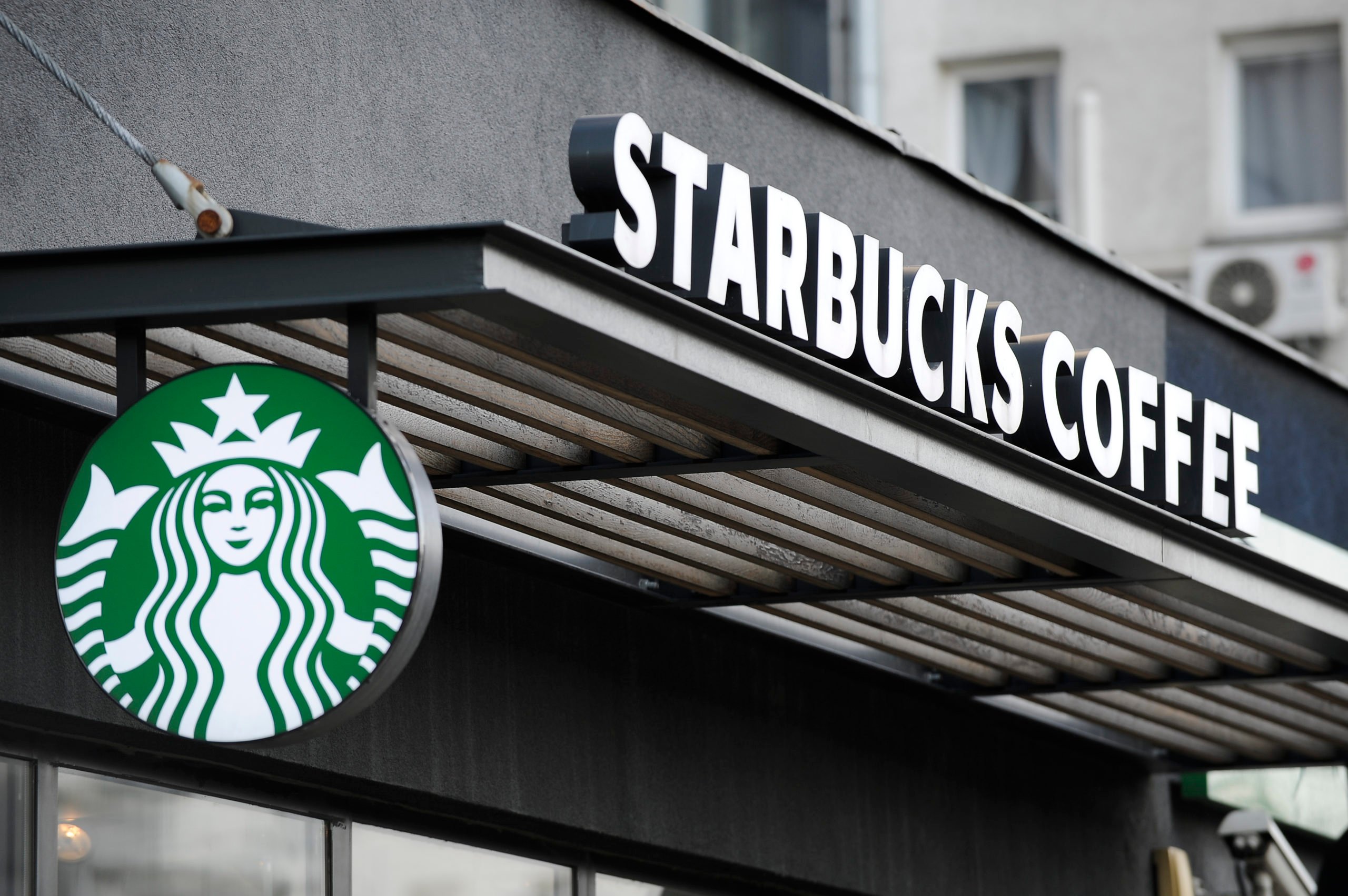 How Starbucks Borrows A Free US$1.6 Billion Loan From Its Customers