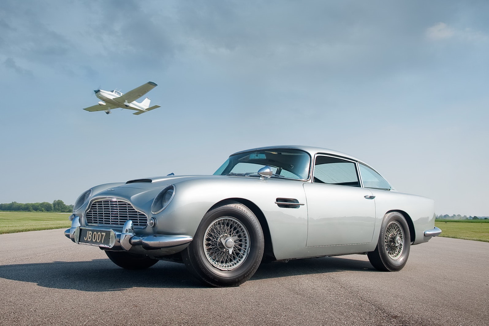 The 10 Best Classic Cars Of All Time