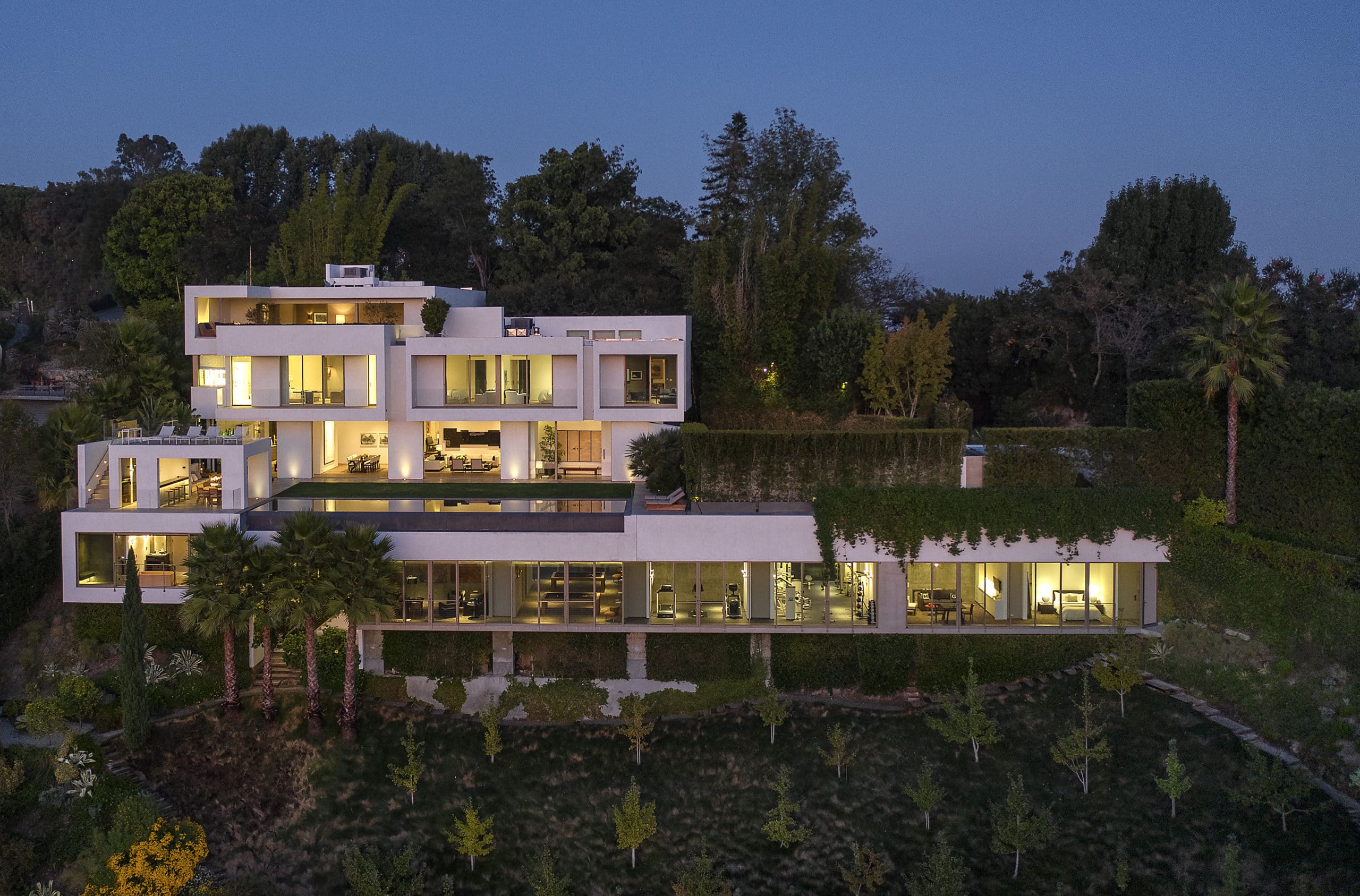 833 Stradella Is The Spectacular Bel-Air Home Designed By Mark Rios