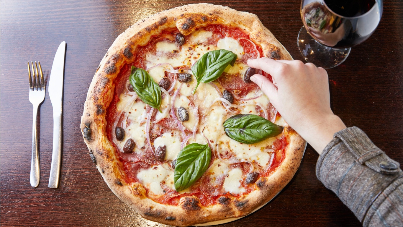 How To Make Pizza Dough (According To Chef Luigi Peluso)