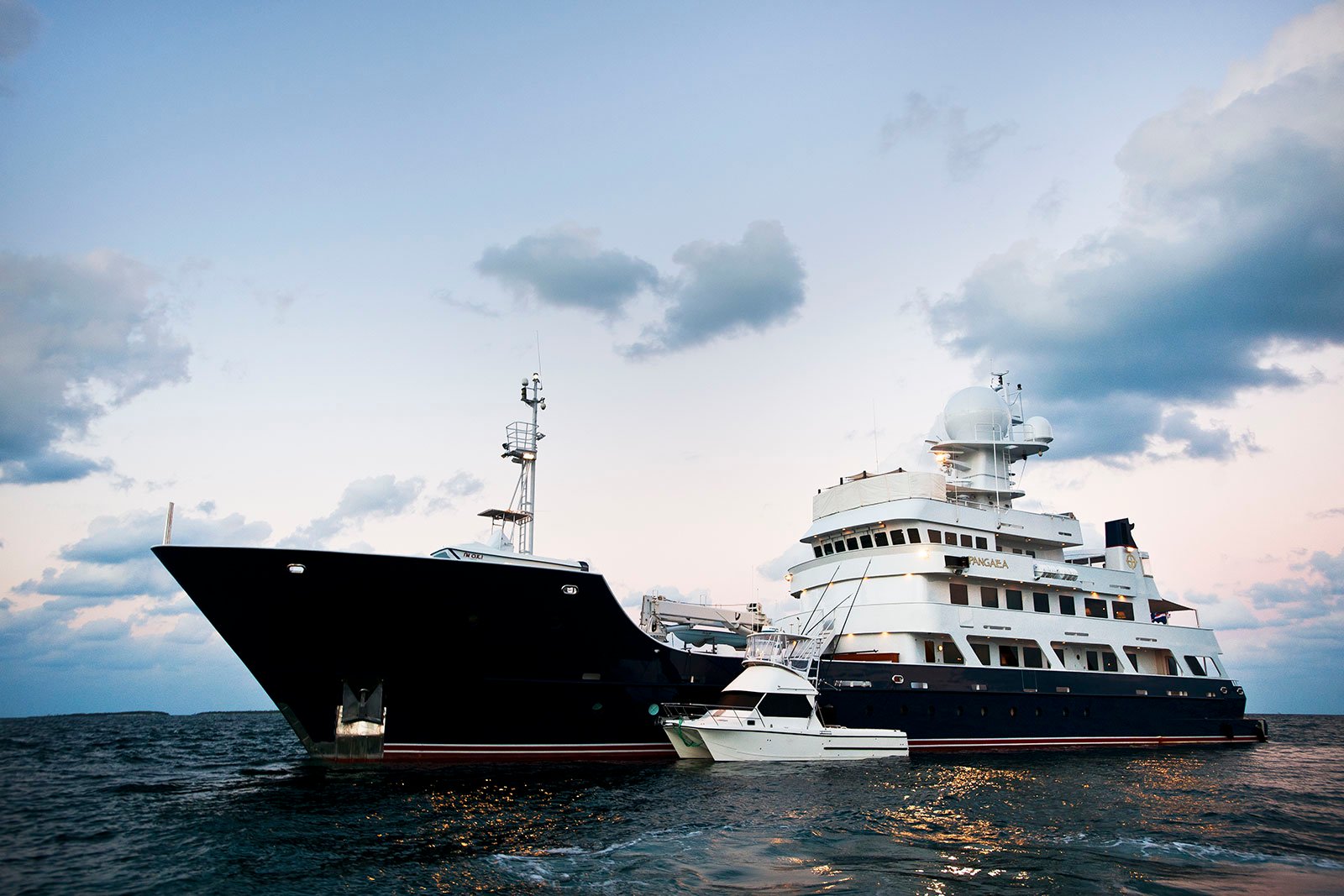 Andrew “Twiggy” Forrest’s Yacht ‘PANGAEA’ Spotted In Sydney Harbour