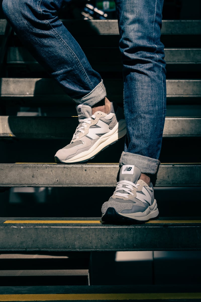 New balance x90 hot sale reconstructed on feet