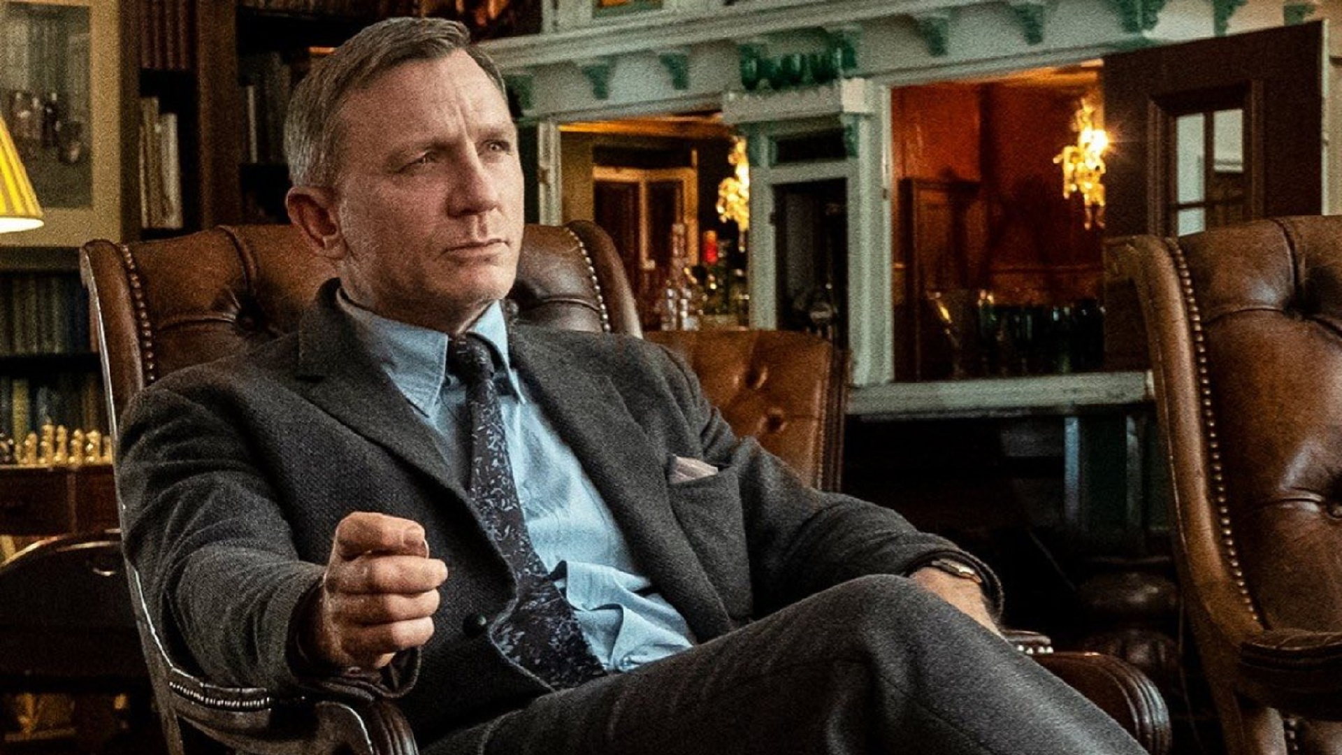 Daniel Craig Is Earning Over $100 Million For The ‘Knives Out’ Sequels