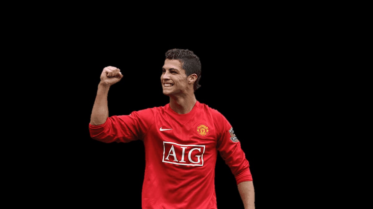 Cristiano Ronaldo's Manchester United Jersey Sales Break Lionel Messi's  Record