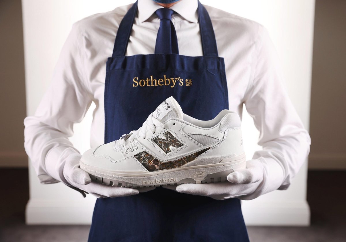 Netflix x MattB Customs x New Balance's 550