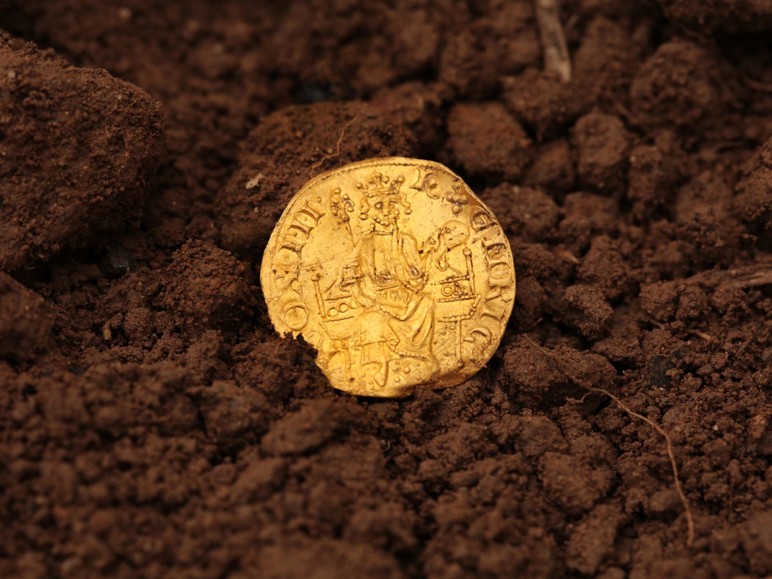 Father Discovers $1.2 Million Gold Coin On First Day Of Trying New Metal Detector