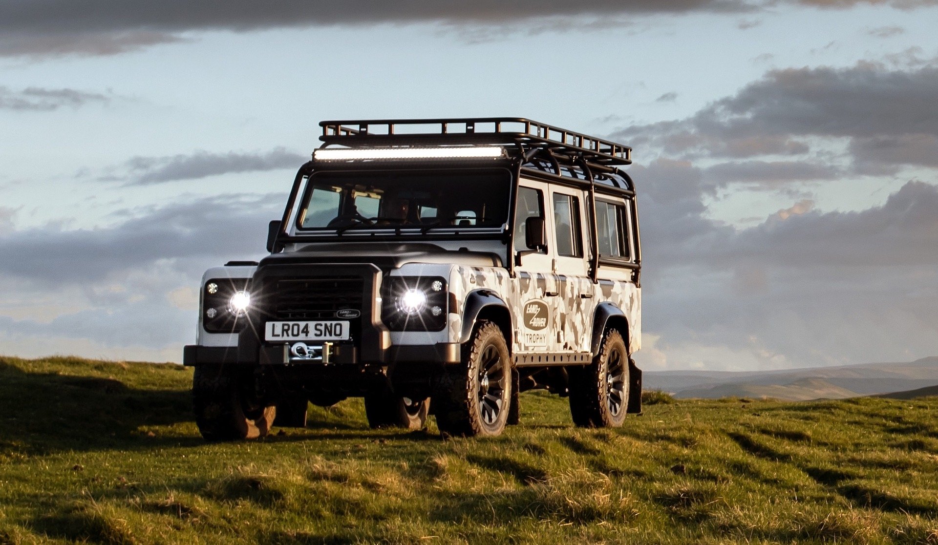 Land Rover Is Releasing Limited Edition V8 Classic Defenders