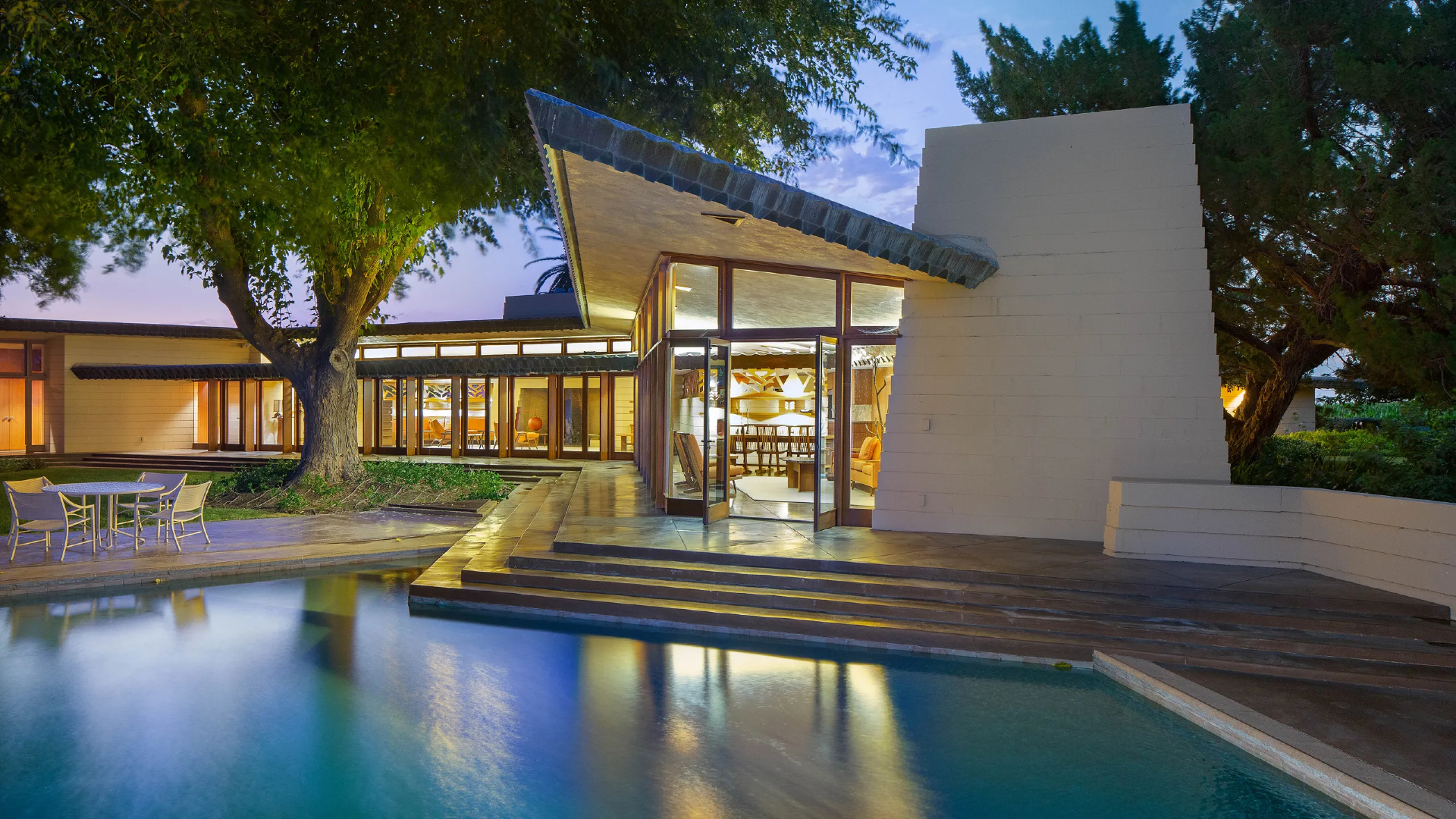 A Frank Lloyd Wright–Designed Home Has Hit The Market For Just $6 Million