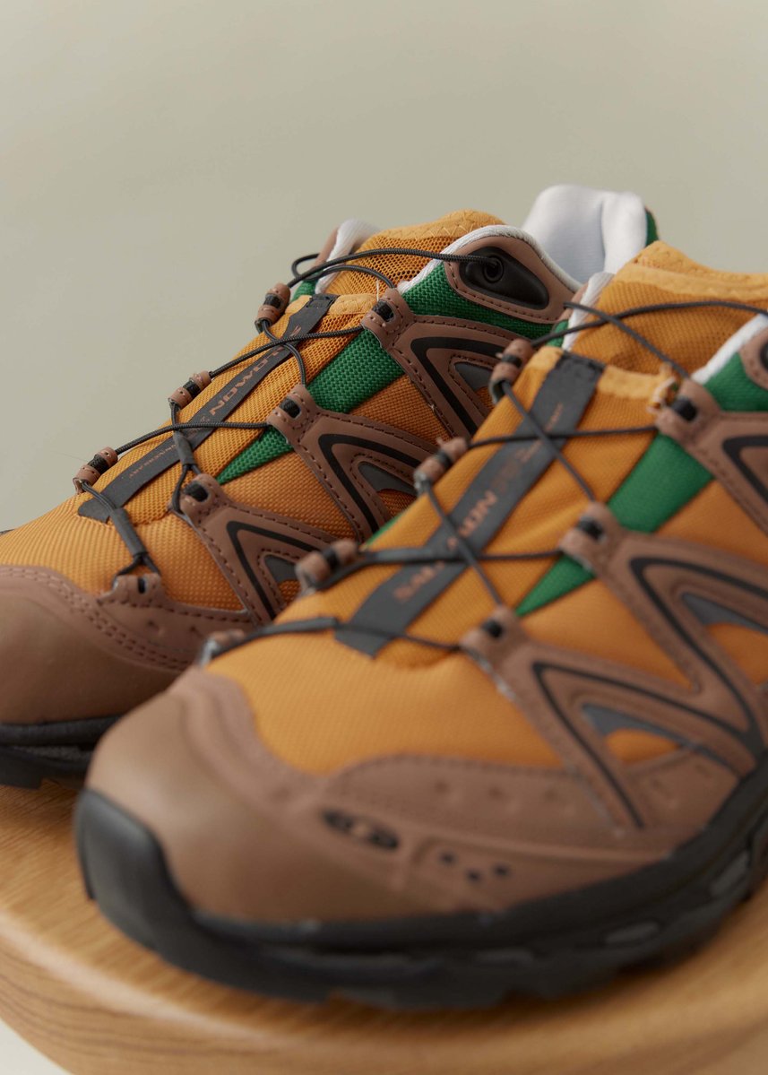 Keen urban discount stealth hiking shoe