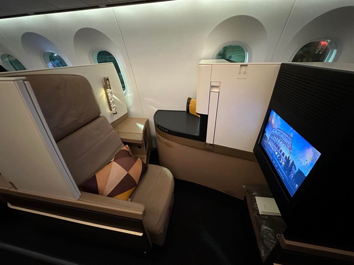 etihad business class seats