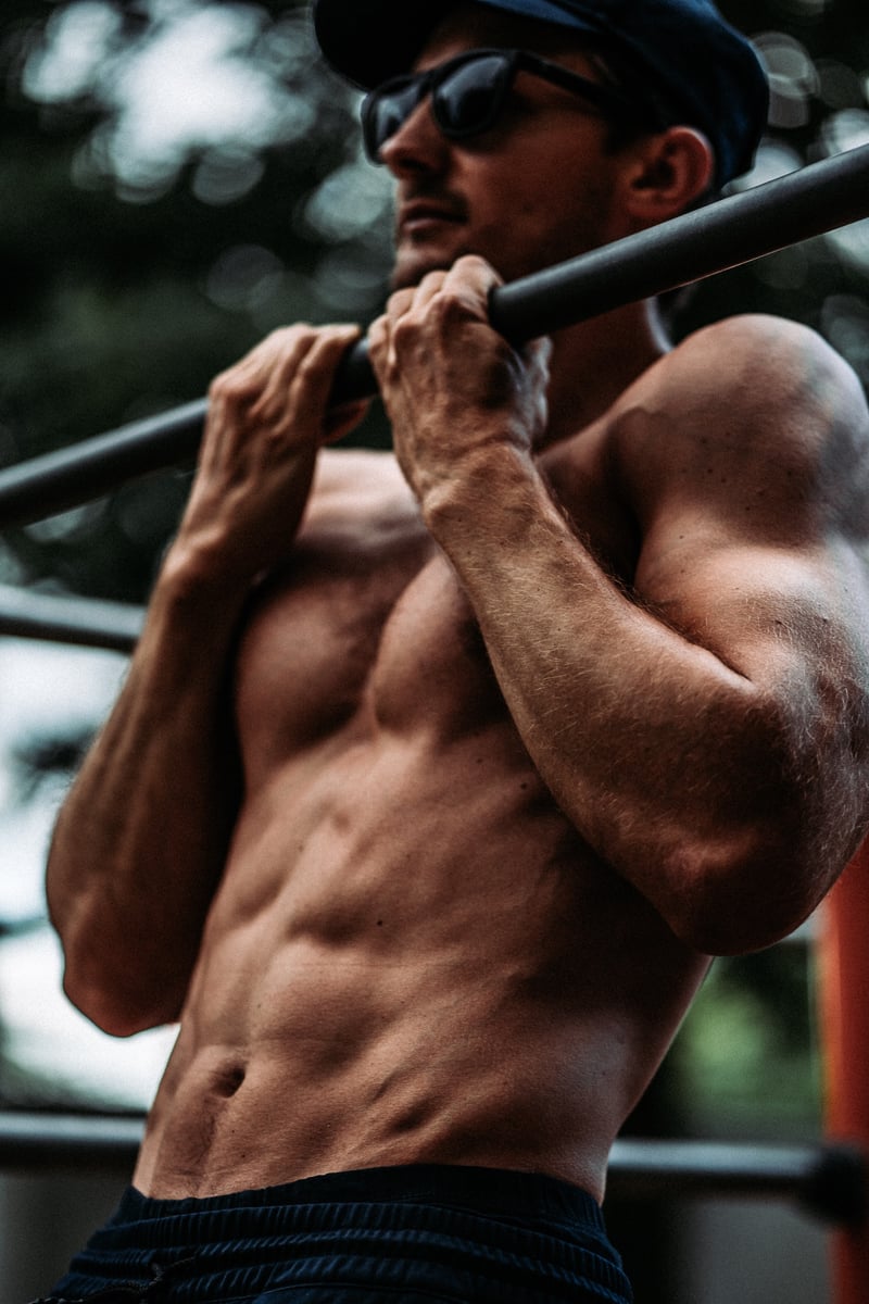 The 16 Best Oblique Exercises & Workouts For Men