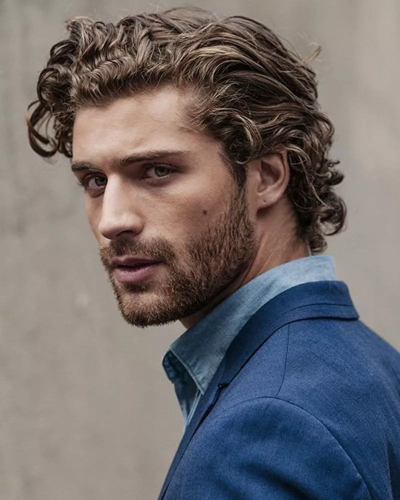 Curly Hairstyles Men: 10 Curly Hairstyles Men You Can Try This