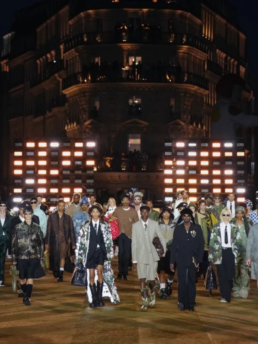 The Louis Vuitton SS24 menswear show draws in the celebrities
