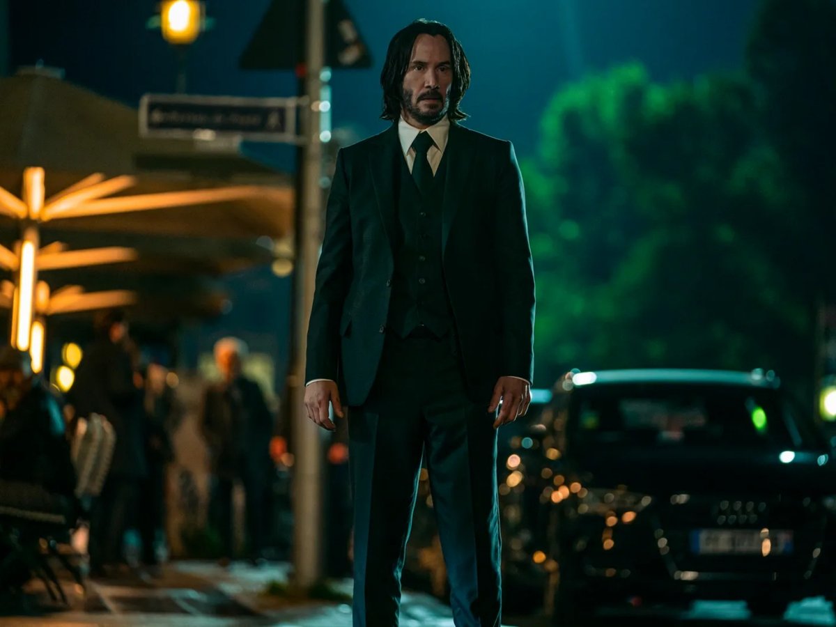 John wick turtleneck on sale suit