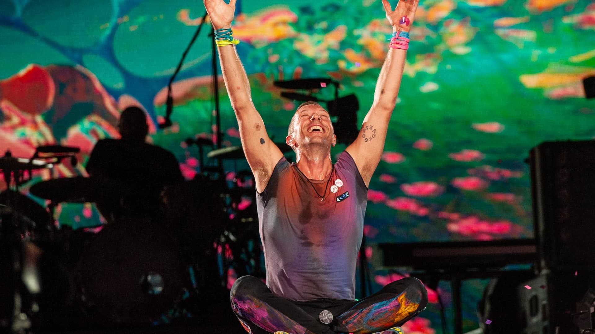 Coldplay Has Just Released Extra Tickets For Their Aussie Tour (So Get A Move On)