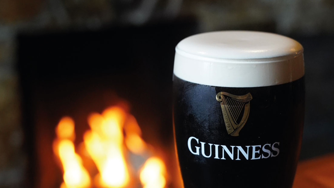 Guinness Is Shouting You A Free Pint This Weekend (And All Throughout June)