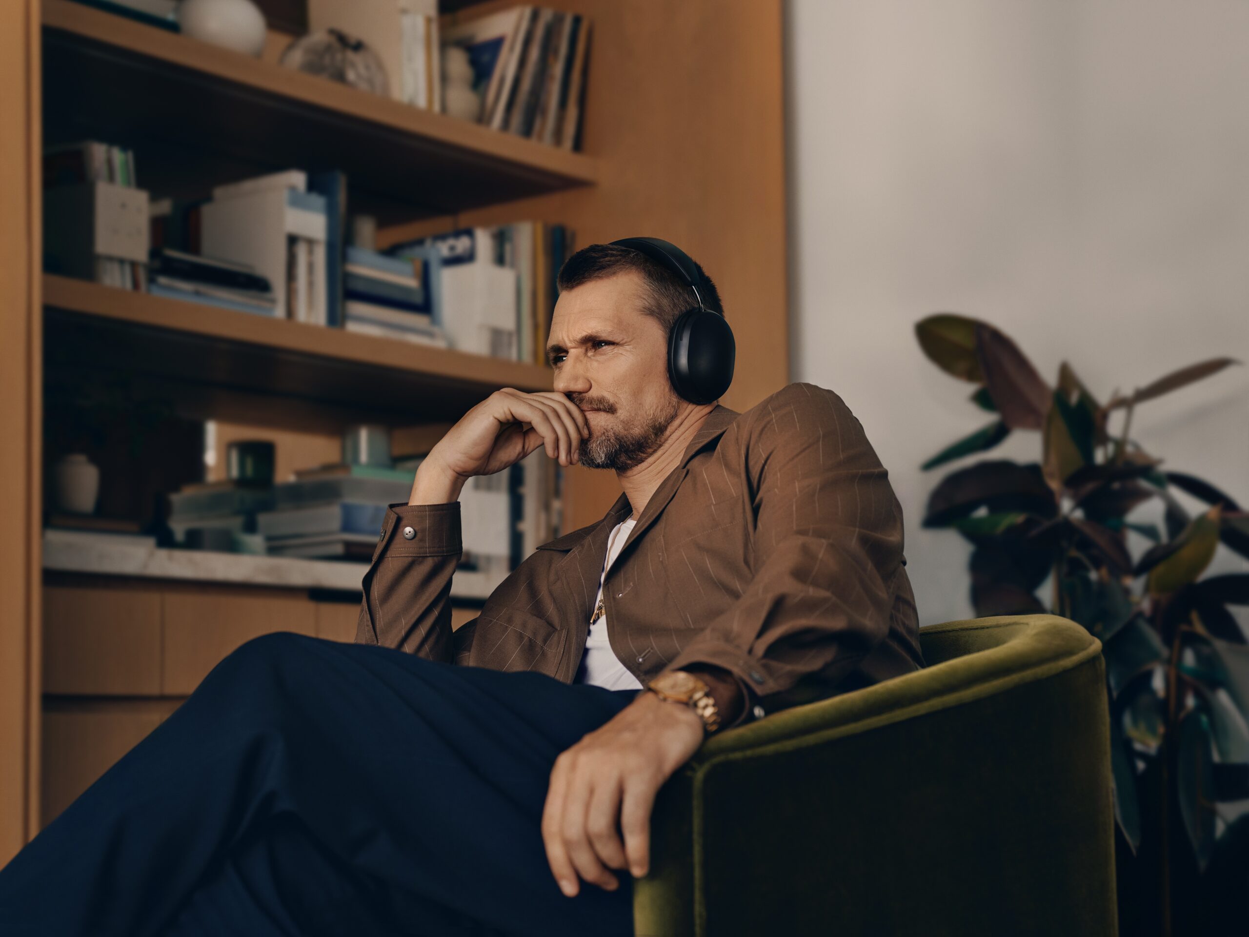 Sonos Officially Enters The Headphone Game