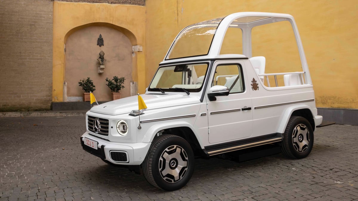 Mercedes-Benz electric Popemobile