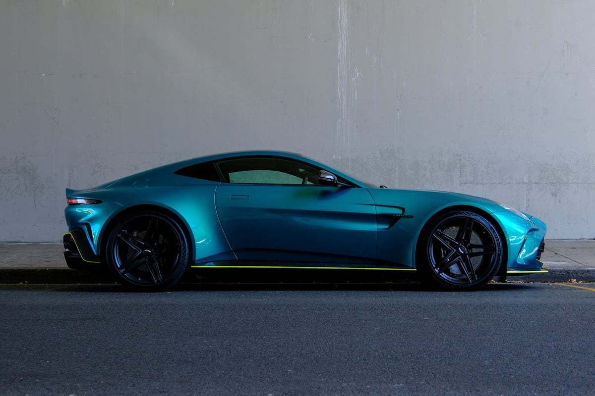 ‘Lunch Run’ Returns With The Hardcore New Aston Martin Vantage