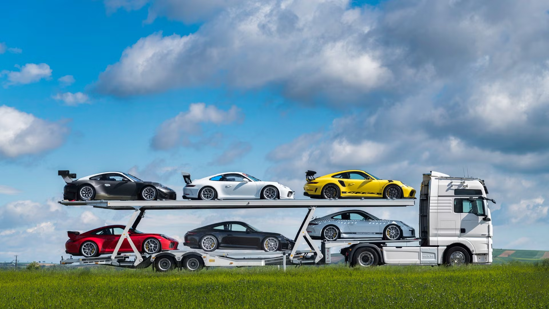 “Six Cars, One Truck”: The Coolest (And Saddest) Porsche Auction We’ve Ever Seen