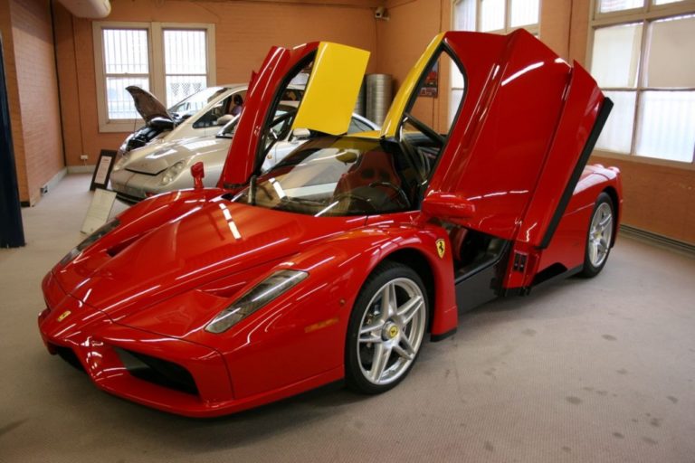 Ferrari Enzo v5