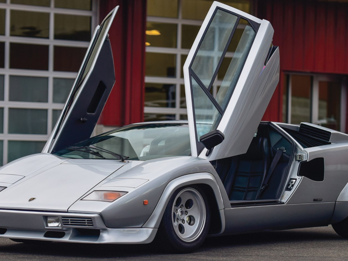 Lamborghini Countach LP400 Series II Auctioned At Monterey Car Week