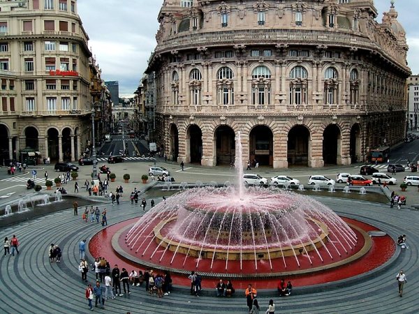 Express Guide: Genoa, Italy