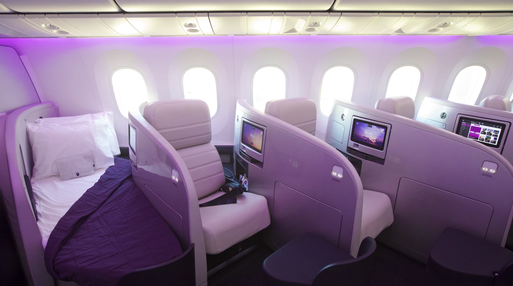 Air New Zealand Boeing 777-300ER Business Class Review
