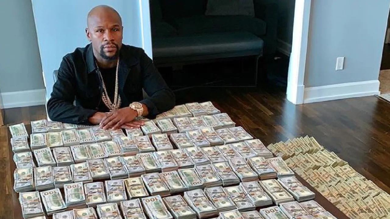 Here Are The Requirements To Floyd Mayweather's Bodyguard