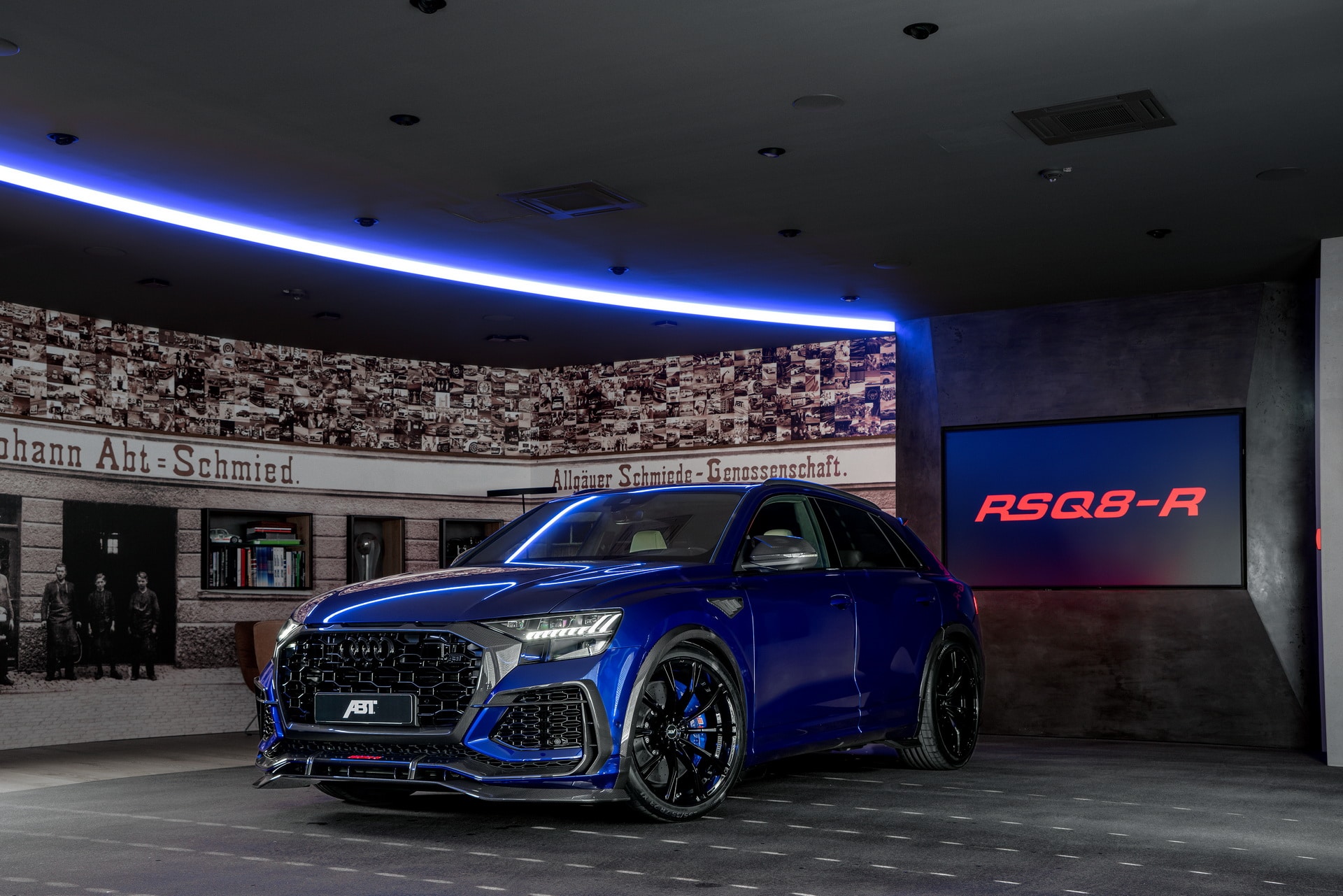 audi rsq8 miniature