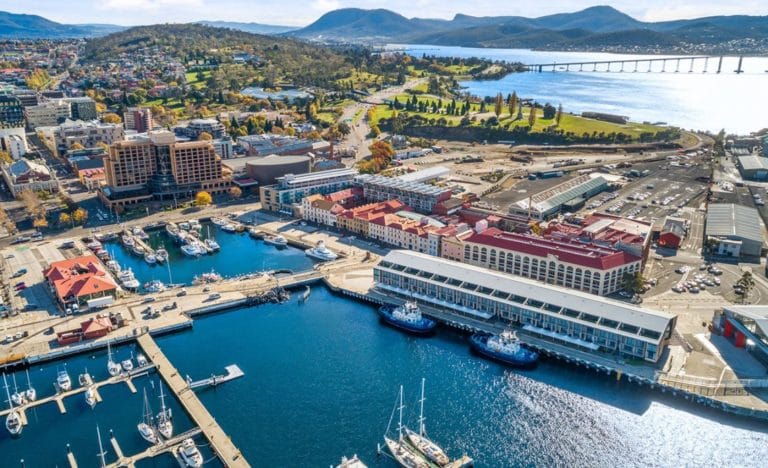 24 Best Restaurants Hobart Has To Offer Discerning Foodies [2023 Guide]