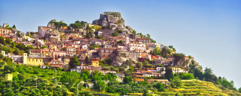 calabria-southern-italy-will-pay-you-over-44-000-to-move-there