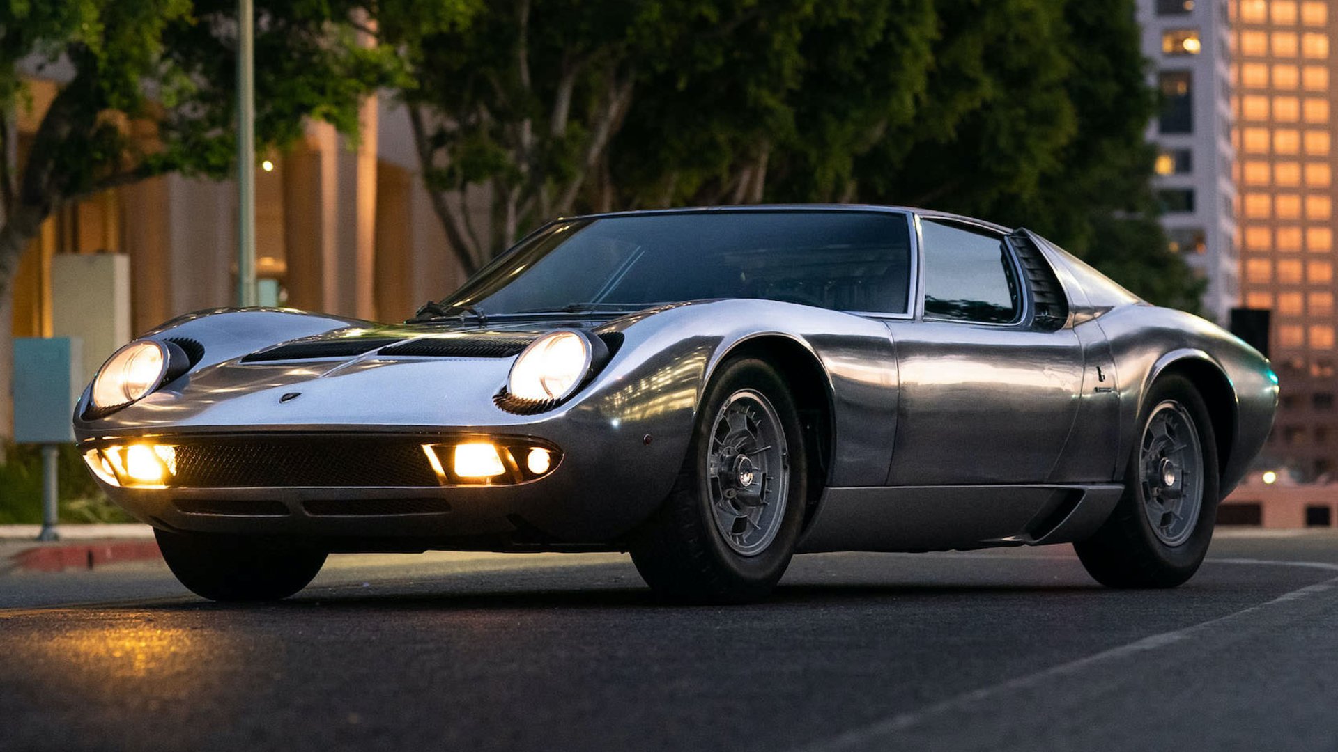 This Bare Metal 1971 Lamborghini Miura P400 S Redefines Raw Beauty