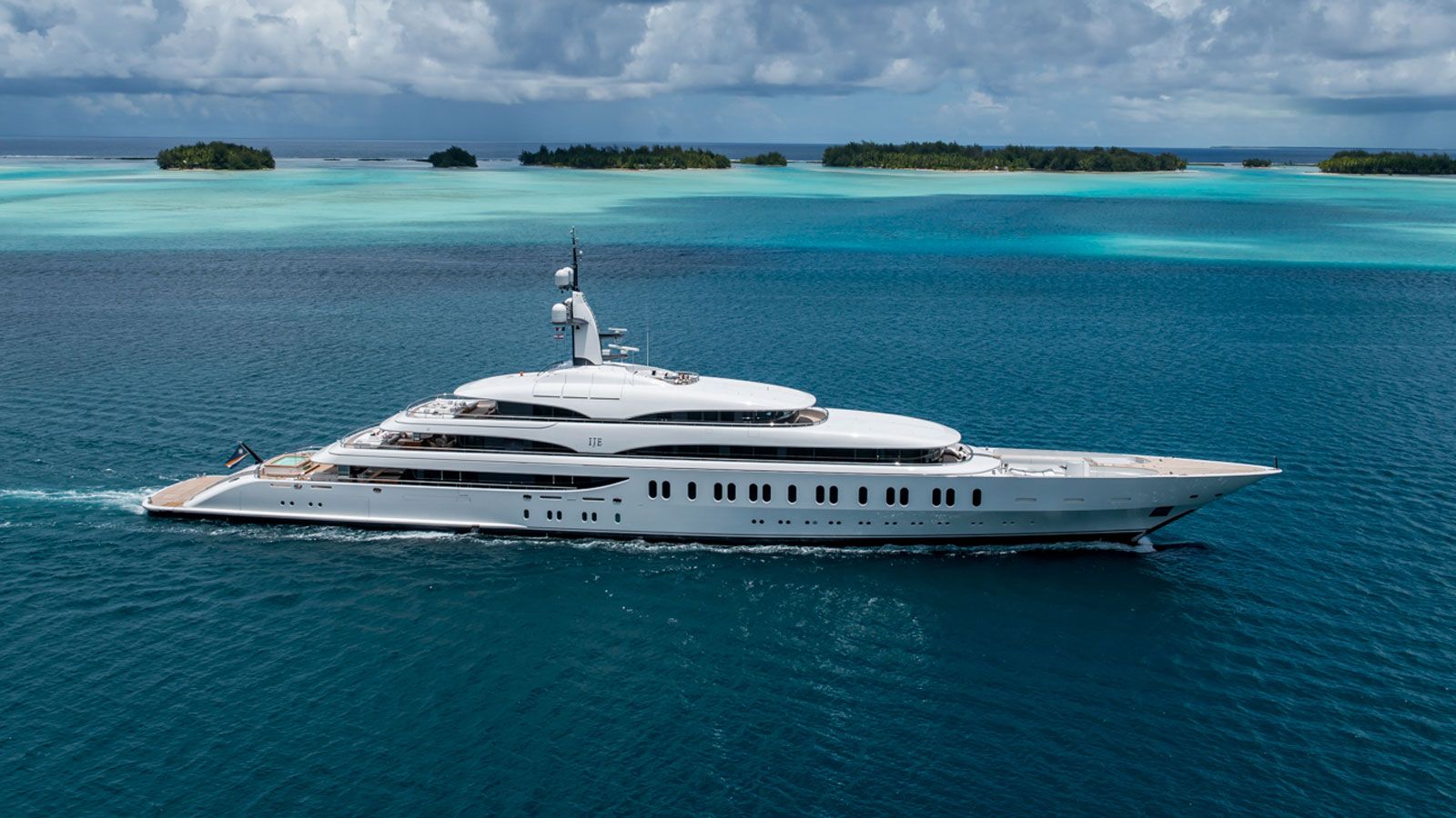 james packer yacht for sale