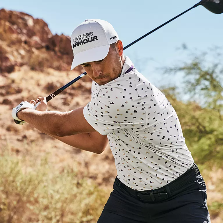 The Best Golf Clothing Brands – Top 5 Pieces of Golf Fashion for