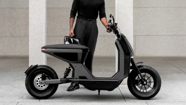 The Naon Zero-one Electric Scooter Proves Less Can Be More