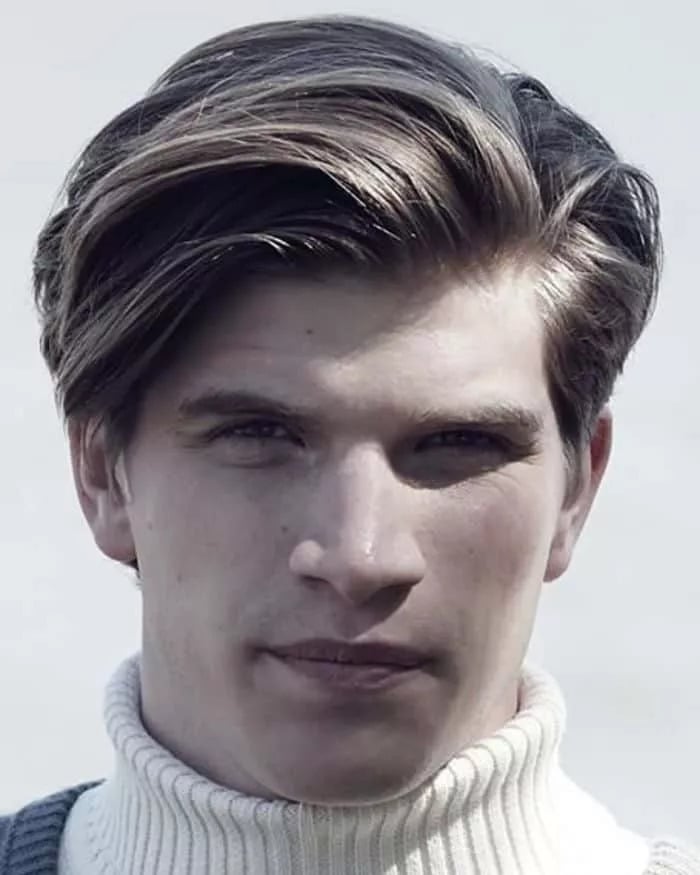 Side part haircut - what is this longer length of hair on the