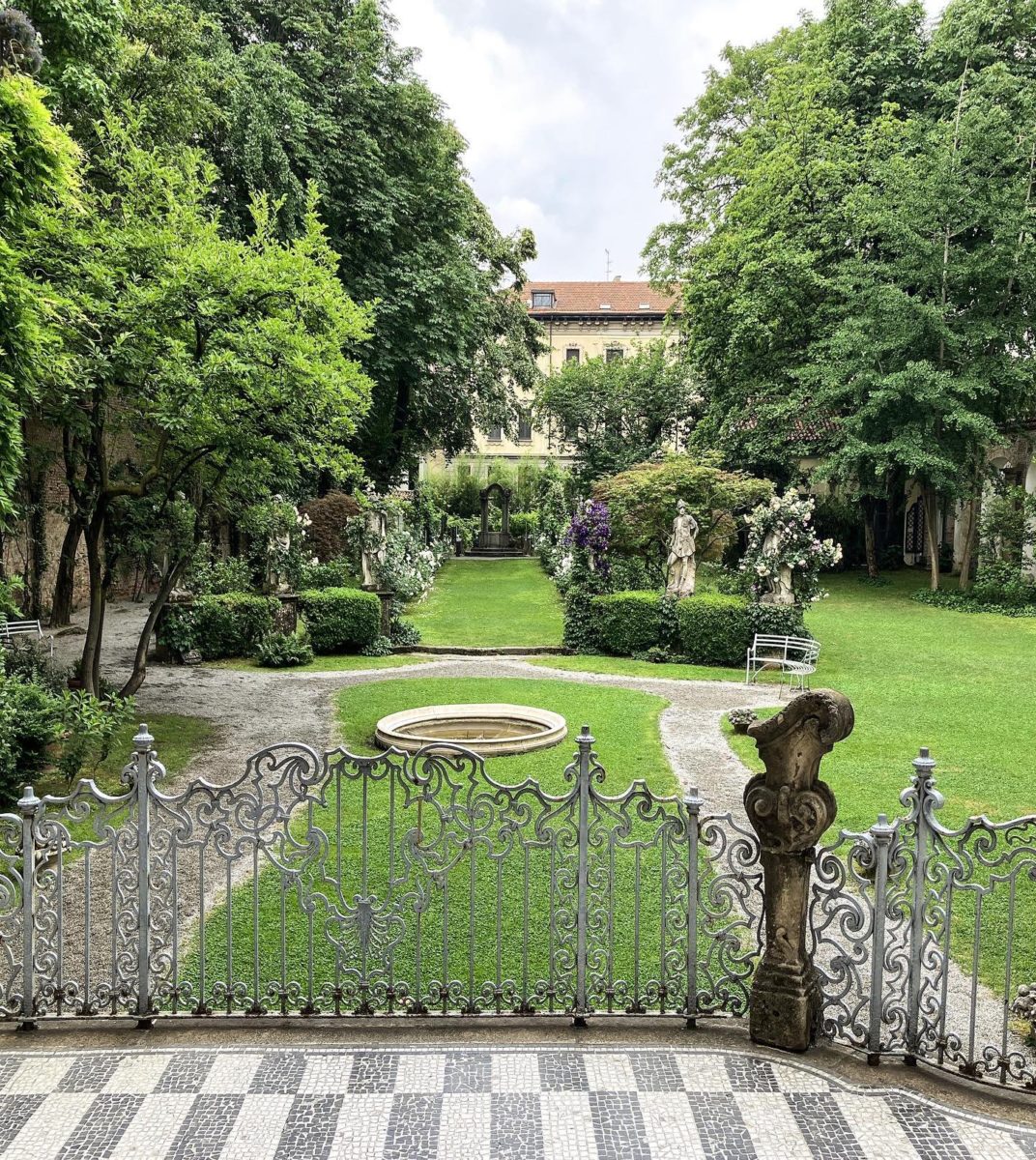 Bernard Arnault Purchases Leonardo Da Vinci's Former Residence & Vineyard  In Milan