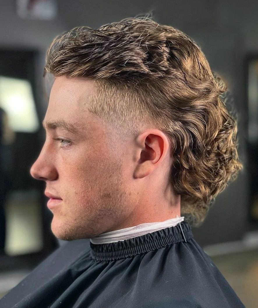 Flowy Mullet With Disconnected Undercut  